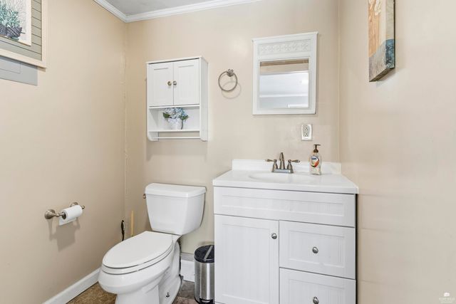 305 Elm Street, Wakefield, KS 67487