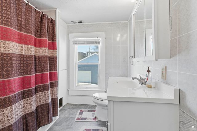 305 Elm Street, Wakefield, KS 67487