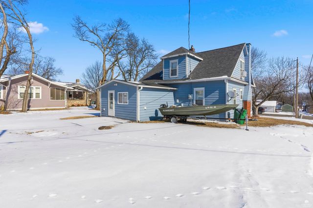 305 Elm Street, Wakefield, KS 67487