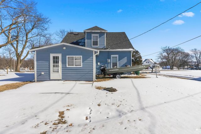 305 Elm Street, Wakefield, KS 67487