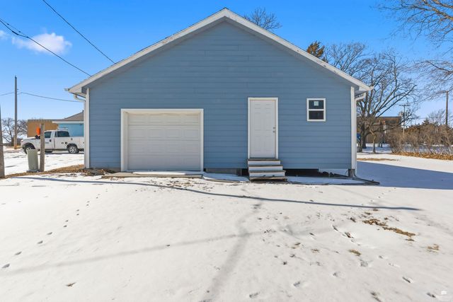 305 Elm Street, Wakefield, KS 67487