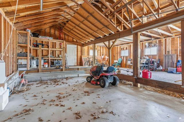 305 Elm Street, Wakefield, KS 67487