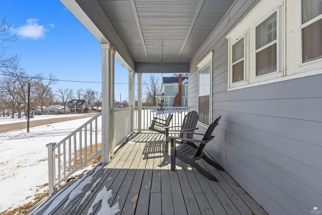 305 Elm Street, Wakefield, KS 67487