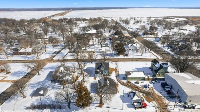 305 Elm Street, Wakefield, KS 67487