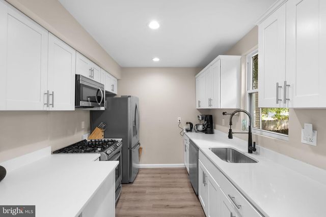 1015 48TH ST NE, Washington, DC 20019