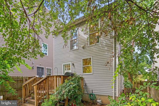 1015 48TH ST NE, Washington, DC 20019