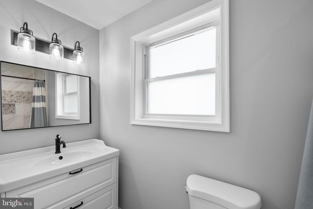 1015 48TH ST NE, Washington, DC 20019