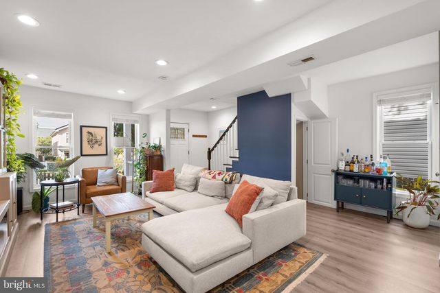 1015 48TH ST NE, Washington, DC 20019