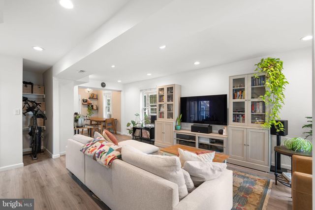 1015 48TH ST NE, Washington, DC 20019