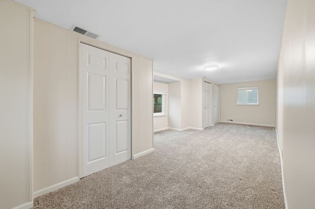 358 Dorseyville, O'hara, PA 15215