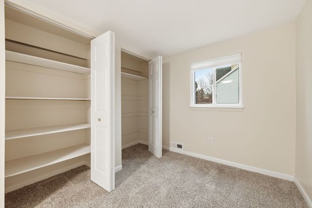 358 Dorseyville, O'hara, PA 15215