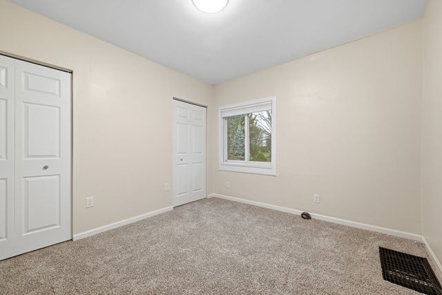 358 Dorseyville, O'hara, PA 15215