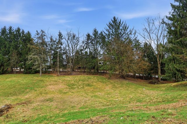 358 Dorseyville, O'hara, PA 15215