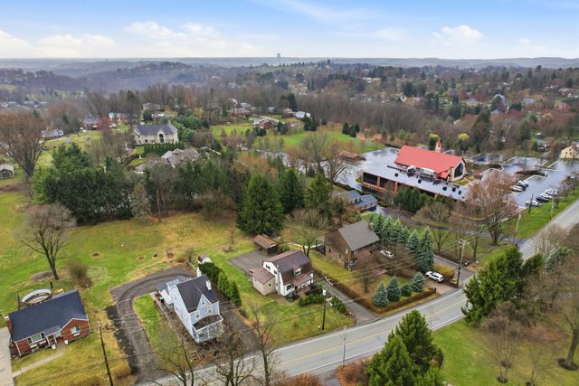 358 Dorseyville, O'hara, PA 15215