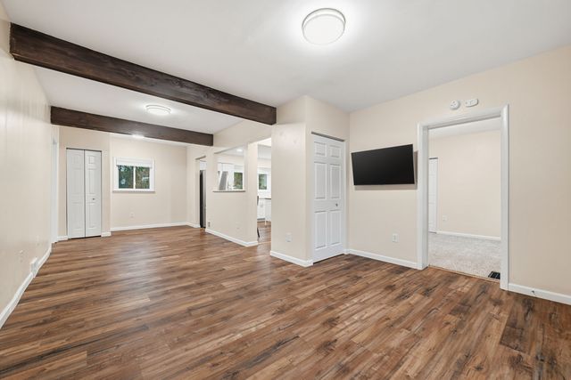 358 Dorseyville, O'hara, PA 15215