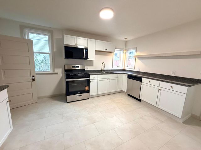 128 3rd Avenue S, South Saint Paul, MN 55075