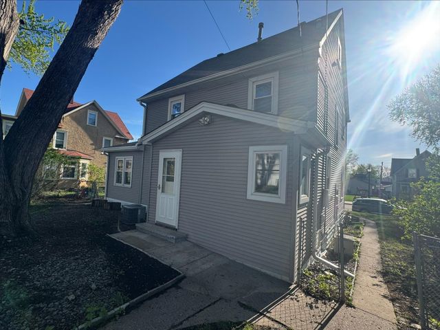 128 3rd Avenue S, South Saint Paul, MN 55075