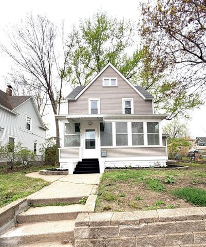 128 3rd Avenue S, South Saint Paul, MN 55075