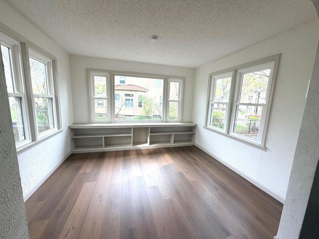 128 3rd Avenue S, South Saint Paul, MN 55075