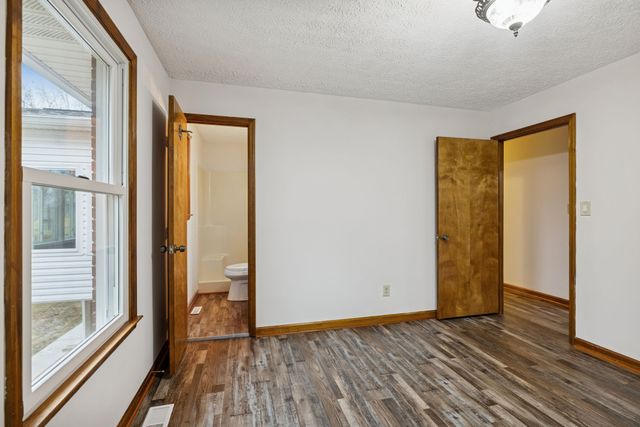 1950 Bearwallow Rd, Ashland City, TN 37015