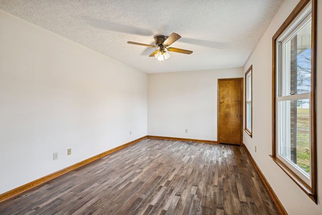 1950 Bearwallow Rd, Ashland City, TN 37015