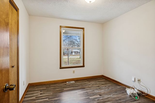 1950 Bearwallow Rd, Ashland City, TN 37015