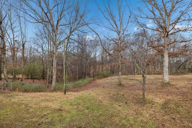 1950 Bearwallow Rd, Ashland City, TN 37015