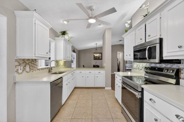 46 WOOD CEDAR DRIVE, Palm Coast, FL 32164