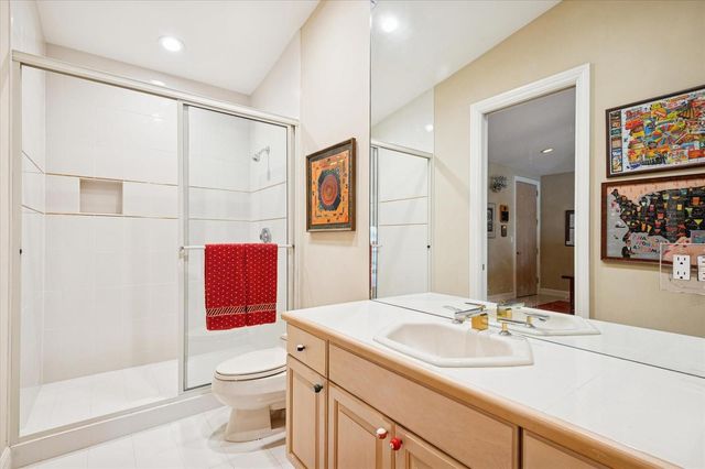 5 Isla Bahia Drive, Fort Lauderdale, FL 33316