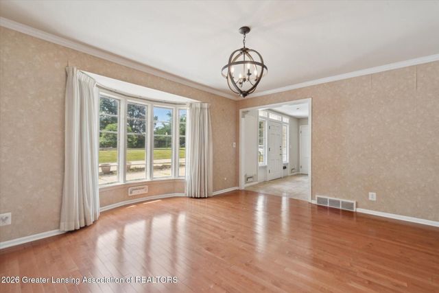 1516 Moores River Drive, Lansing, MI 48910