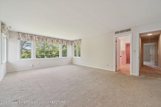 1516 Moores River Drive, Lansing, MI 48910