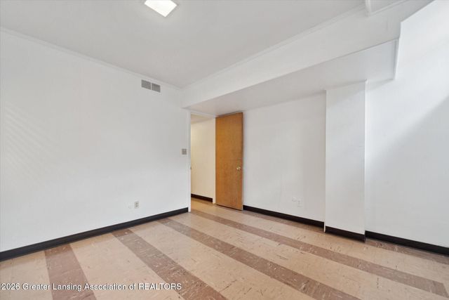 1516 Moores River Drive, Lansing, MI 48910