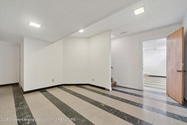 1516 Moores River Drive, Lansing, MI 48910