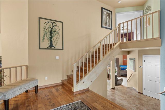 944 Sleepy Hollow Loop, Grants Pass, OR 97527