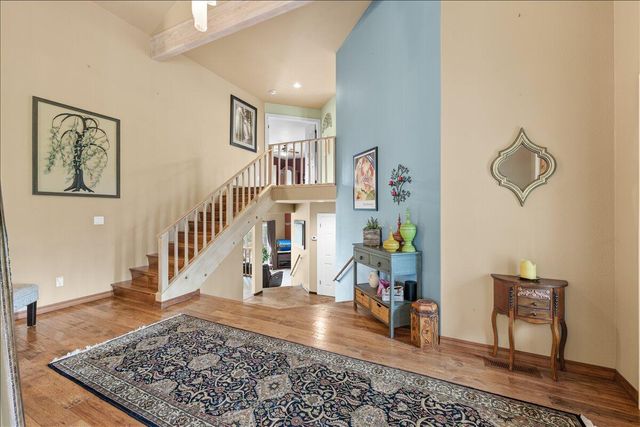 944 Sleepy Hollow Loop, Grants Pass, OR 97527