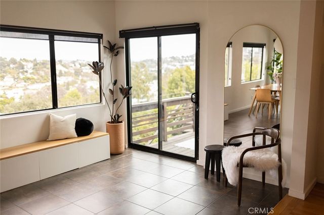 4268 Caledonia, Los Angeles, CA 90065