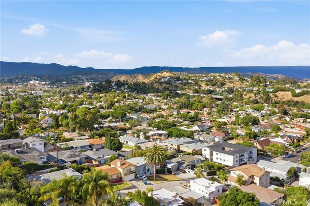 4268 Caledonia, Los Angeles, CA 90065