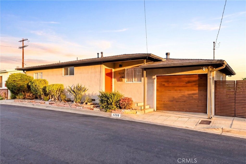 Image 29 of property listing at 4268 Caledonia, Los Angeles, CA 90065