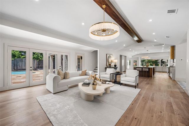 5642 Pine Forest Road, Houston, TX 77056