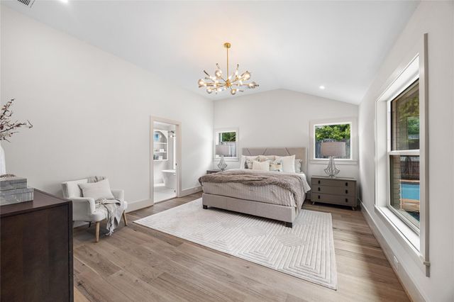 5642 Pine Forest Road, Houston, TX 77056