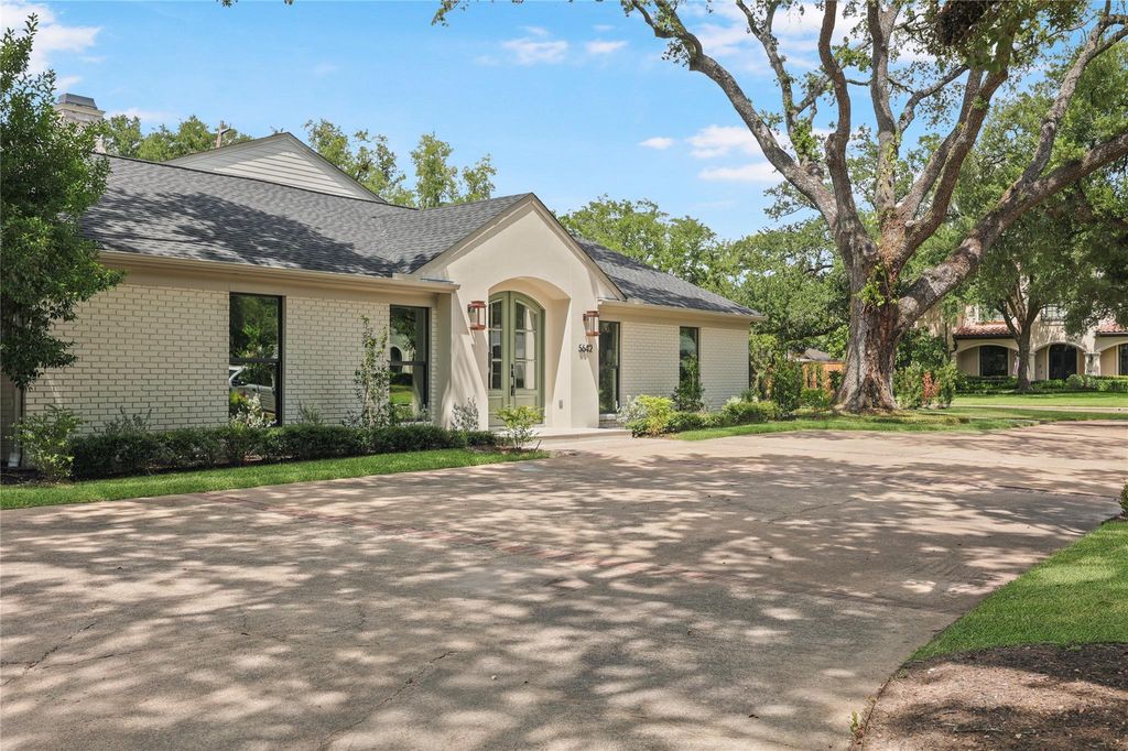 5642 Pine Forest Road, Houston, TX 77056