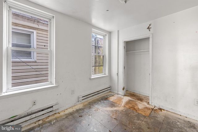 5215 CHESTER AVE, Philadelphia, PA 19143