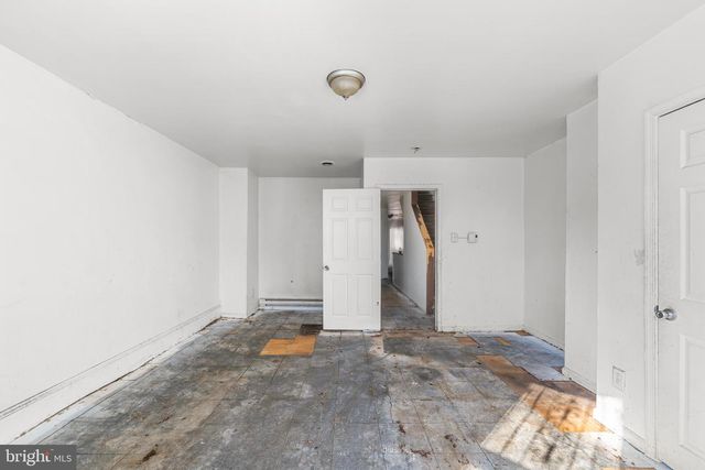 5215 CHESTER AVE, Philadelphia, PA 19143