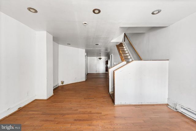 5215 CHESTER AVE, Philadelphia, PA 19143