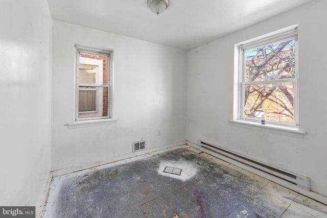 5215 CHESTER AVE, Philadelphia, PA 19143