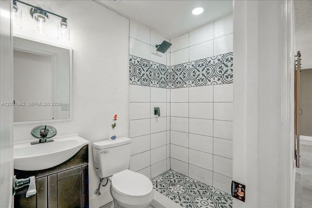 1480 W 36th Street, Riviera Beach, FL 33404