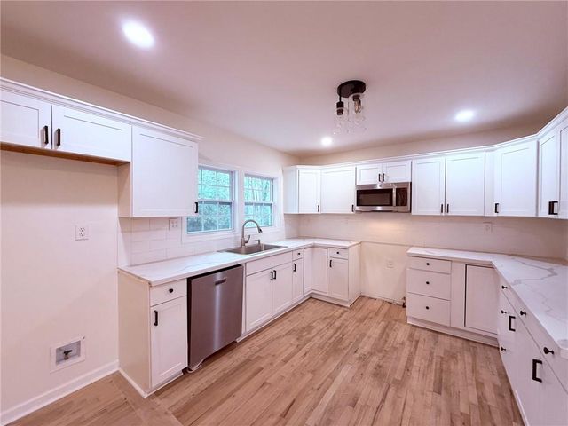 697 Farrar Court, Decatur, GA 30032