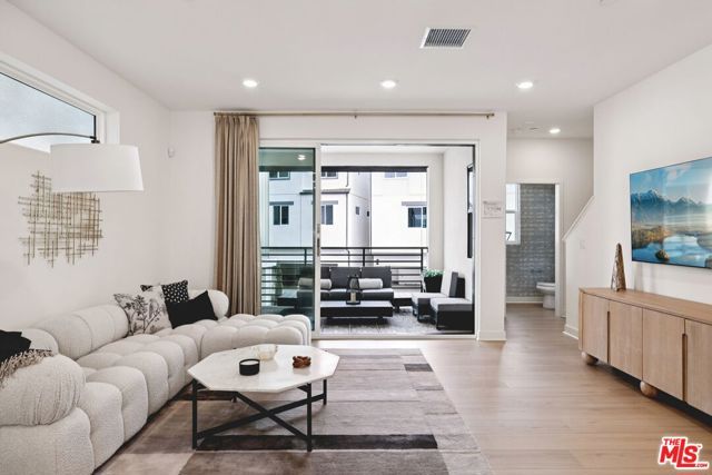 1685 Constellation Drive, Los Angeles, CA 90732