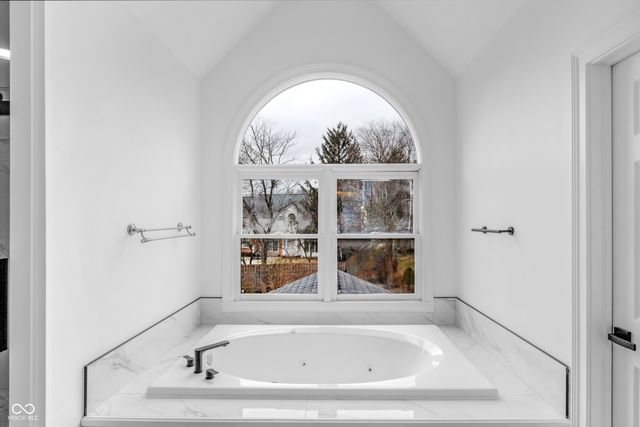 12878 Mayfair Lane, Carmel, IN 46032