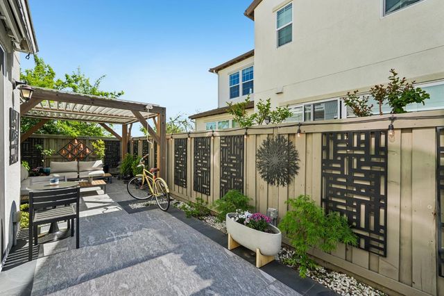 1769 Cannery Loop, Davis, CA 95616